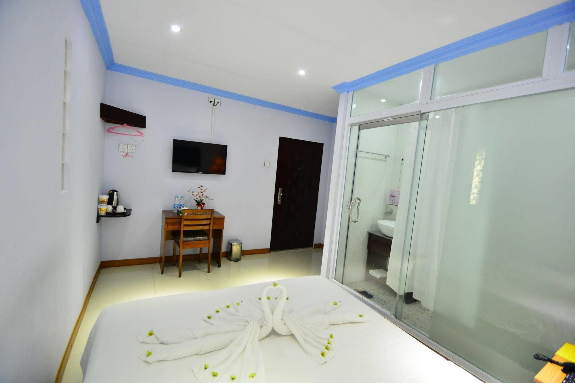 Woodland Hotel Yangon Ngoại thất bức ảnh